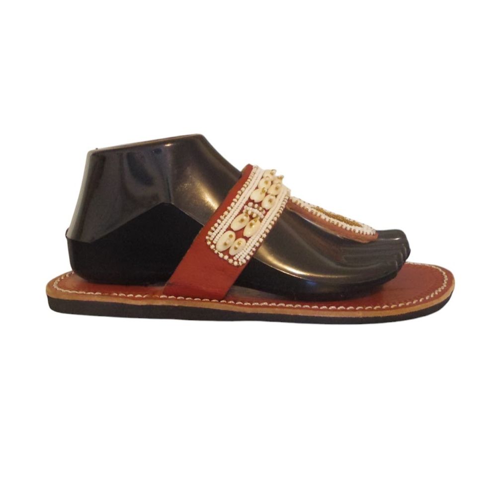 Sandale africaine perlée blanche en cuir - MANDERA